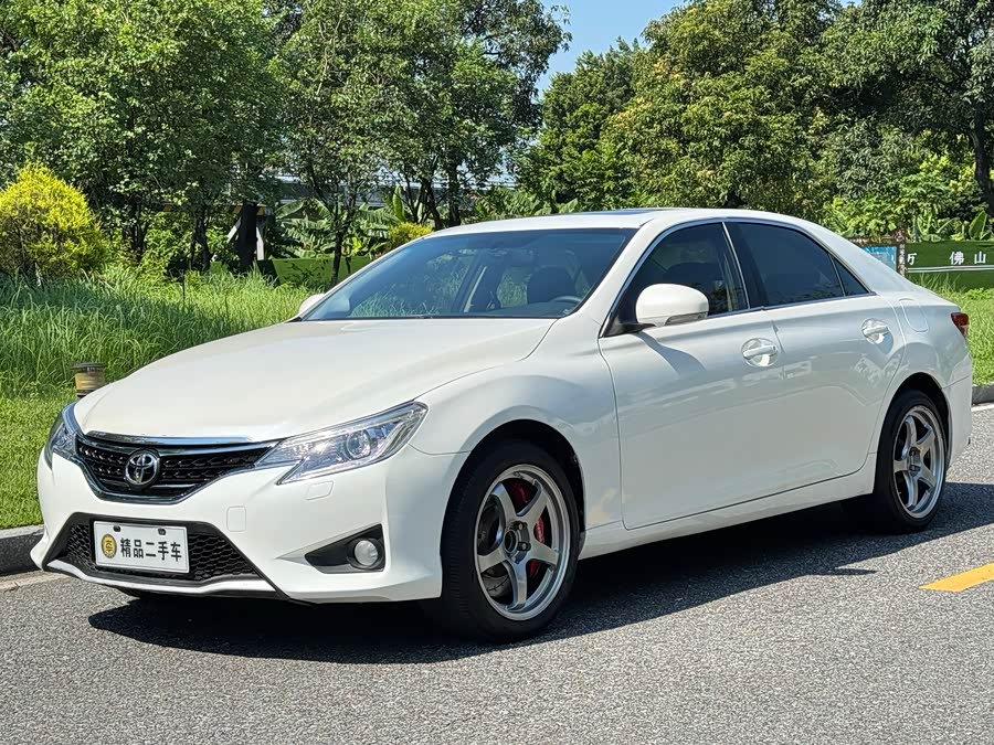 Toyota Reiz 2014 immagine di auto #2