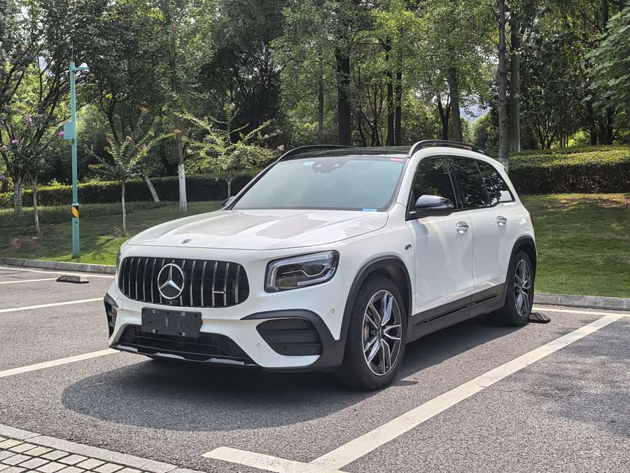 Mercedes-Benz GLB AMG 2023 immagine di auto #2