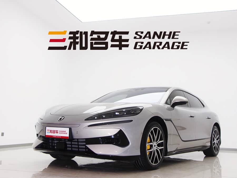 Denza Z9GT 2024 car image #2