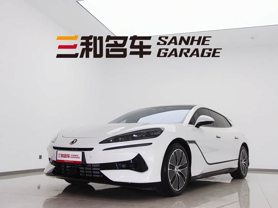 Denza Z9GT 2024 car image #2