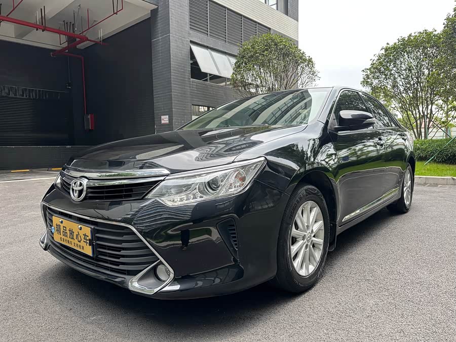 Toyota Camry 2017 car image #2
