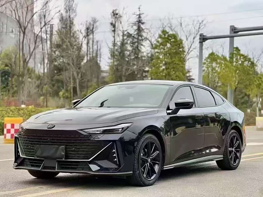Changan UNI-V 2022 car image #2