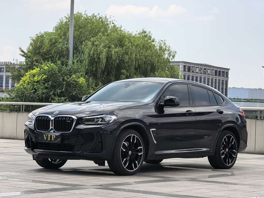 BMW X4 M40i 2023 #2 BMW X4 M40i 2023 car image #2