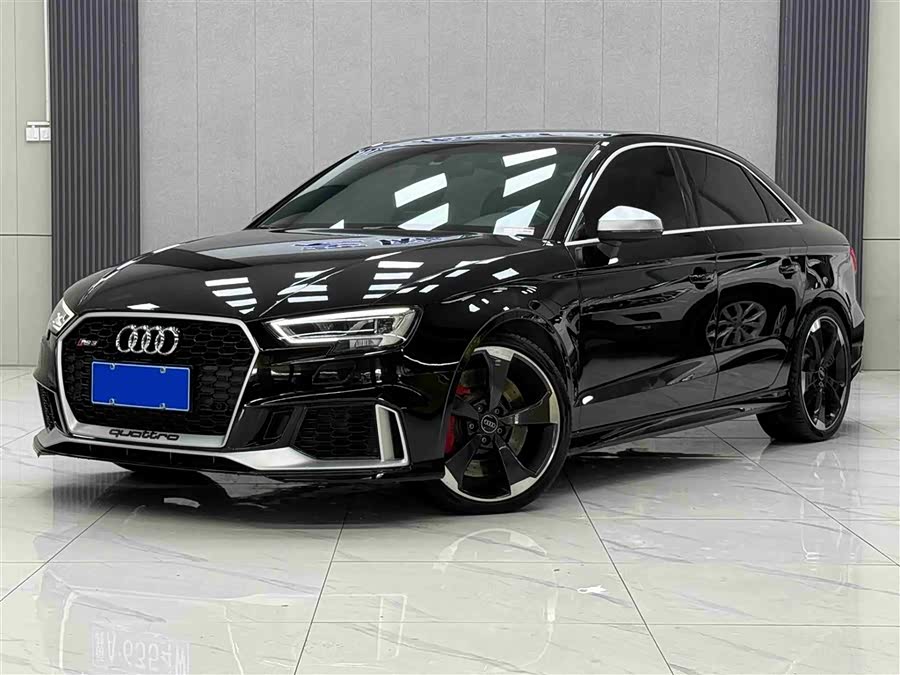 Audi RS 3 2019 car image #2