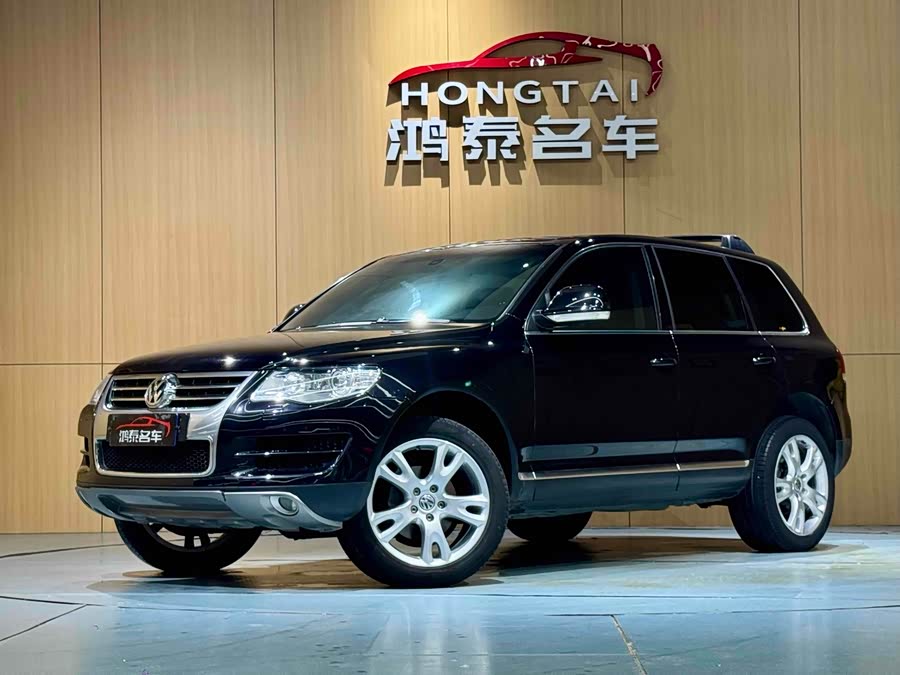 Volkswagen Touareg 2010 immagine di auto #2
