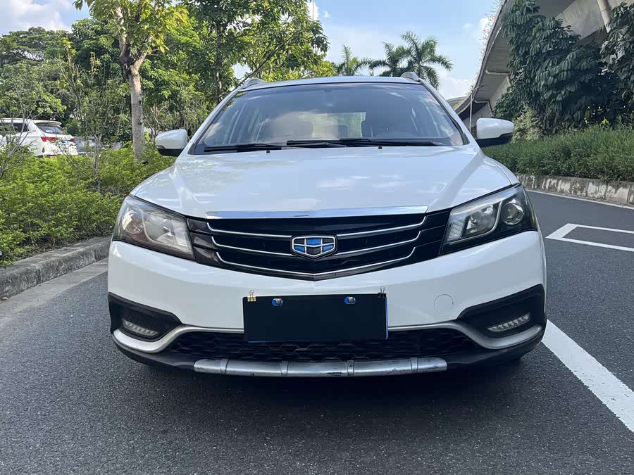 GEELY Emgrand 2015 car image #2