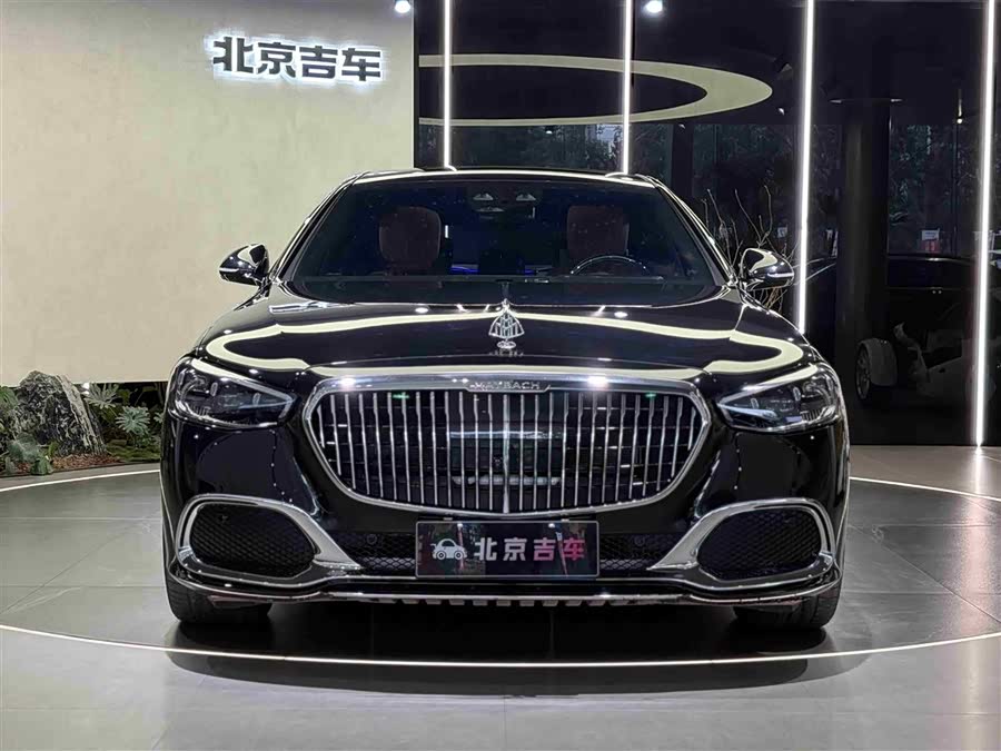 Mercedes-Benz Maybach S Class 2024 car image #2
