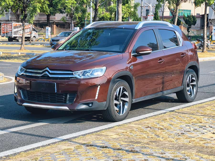 Citroen C4L 2015 car image #2