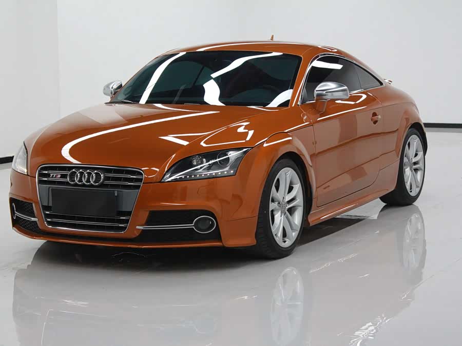 Audi TTS 2015 car image #2