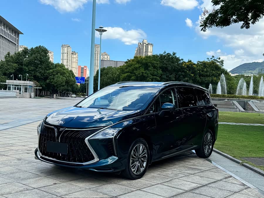 Forthing Yacht 2023 #2 Forthing Yacht 2023 car image #2