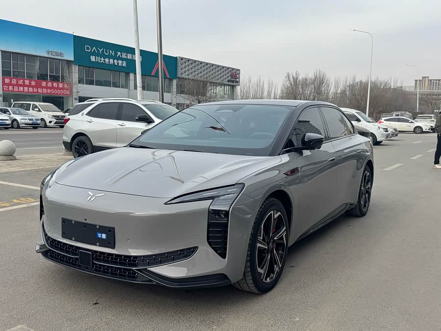 HongQi EH7 2024 #2 HongQi EH7 2024 car image #2