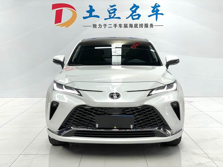 Toyota Venza 2023 car image #2