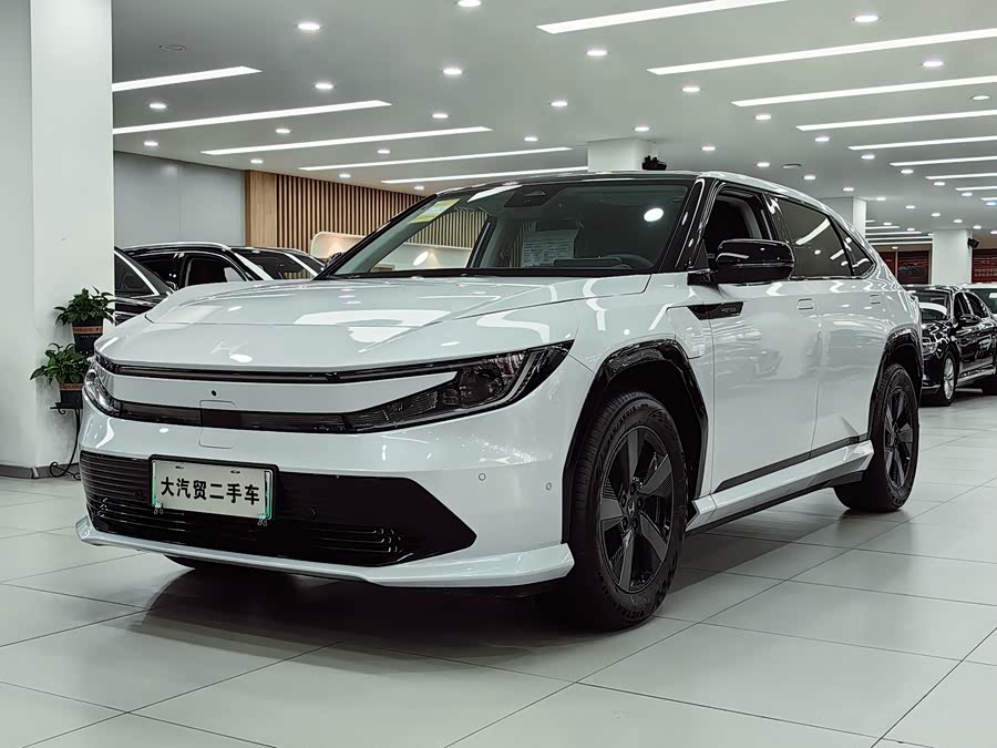 Honda P7 2025 car image #2