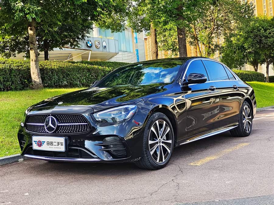 Mercedes-Benz E Class New Energy 2022 car image #2