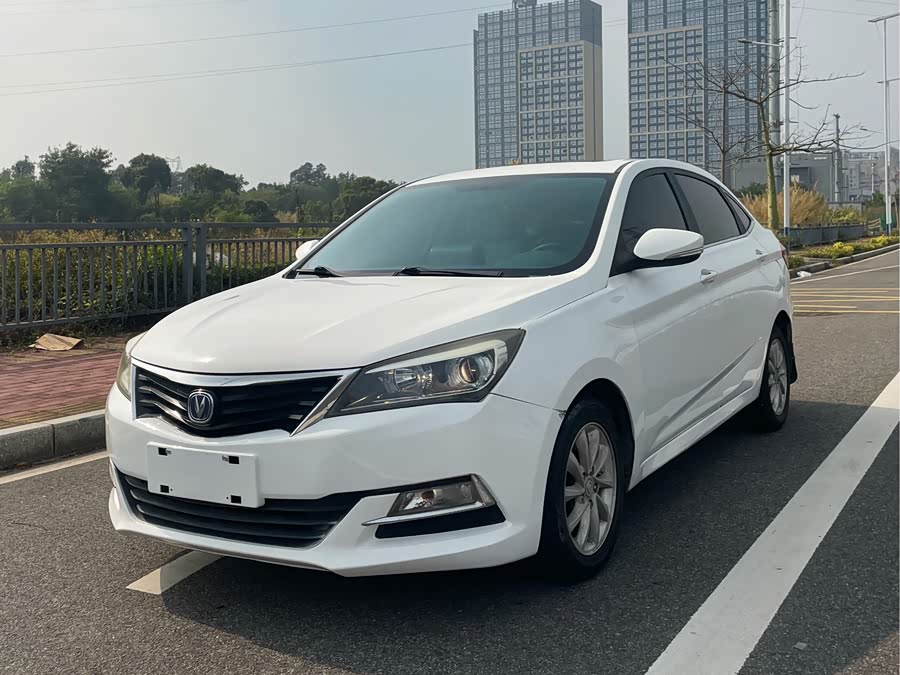 Changan Alsvin V7 2015 car image #2