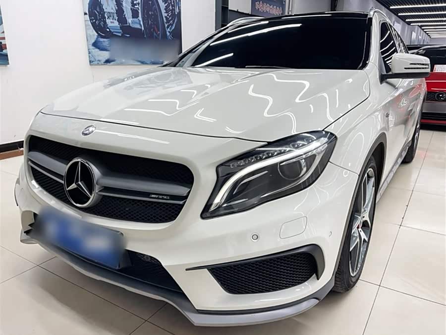 Mercedes-Benz GLA AMG 2015 car image #2