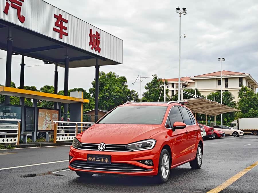 Volkswagen Golf Sportsvan 2019 car image #2