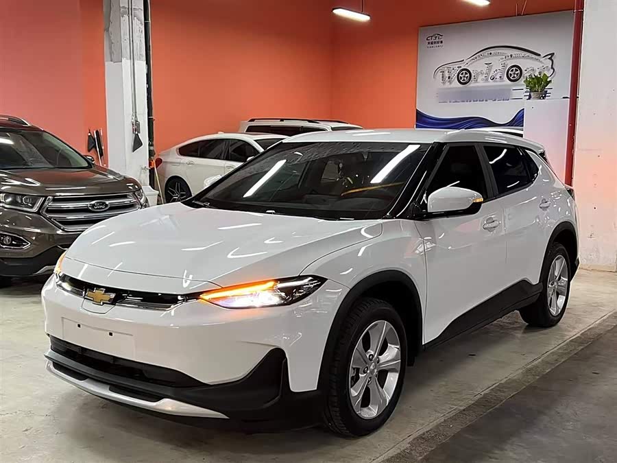 Chevrolet Charm 2023 car image #2