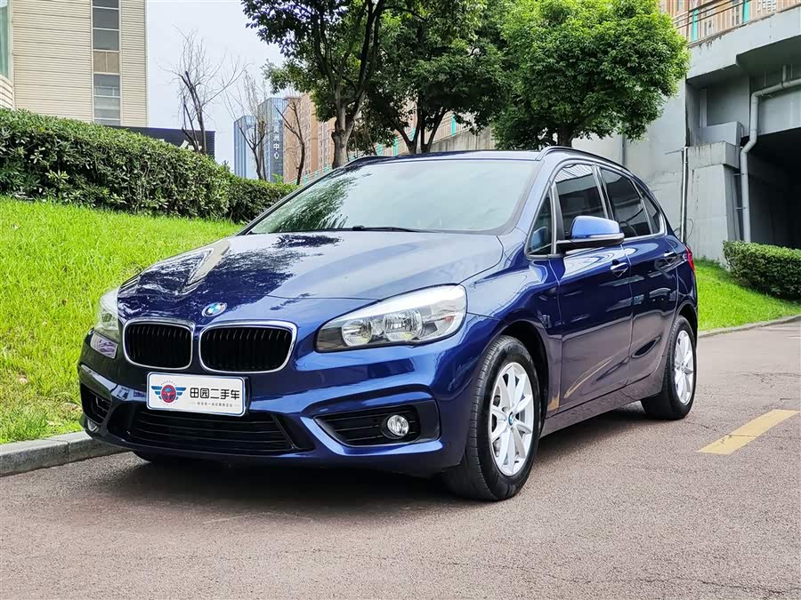 BMW 2 Series Tourer 2017 #2 BMW 2 Series Tourer 2017 imagem de carro #2