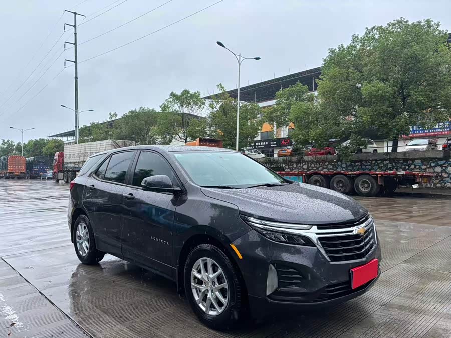 Chevrolet Equinox 2021 car image #2