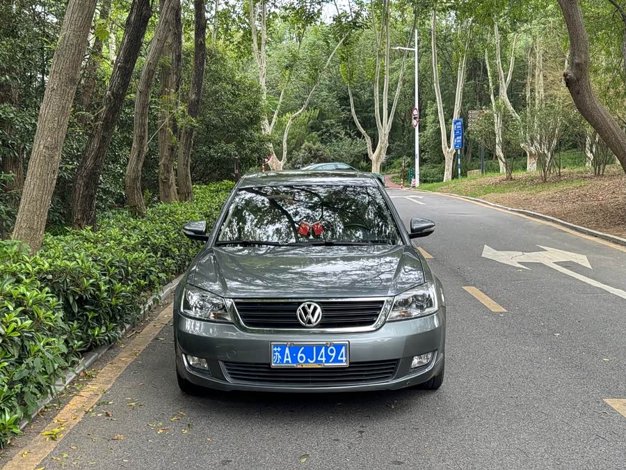 Volkswagen Passat Lingyu 2010 #2 Volkswagen Passat Lingyu 2010 car image #2