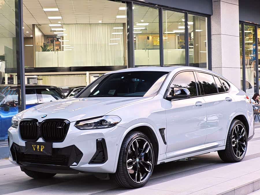 BMW X4 M40i 2024 #2 BMW X4 M40i 2024 car image #2