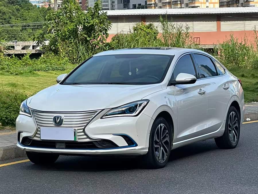 Changan Eado EV 2019 car image #2