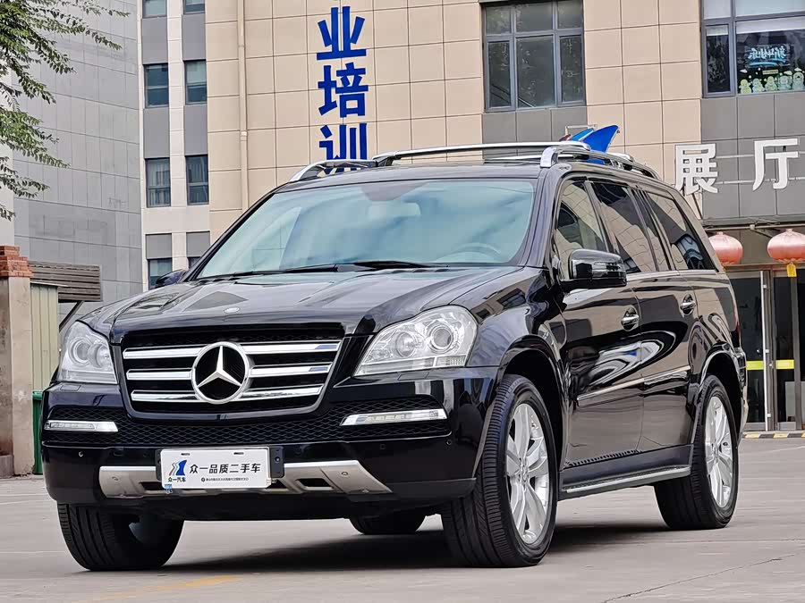 Mercedes-Benz GL Class 2011 car image #2