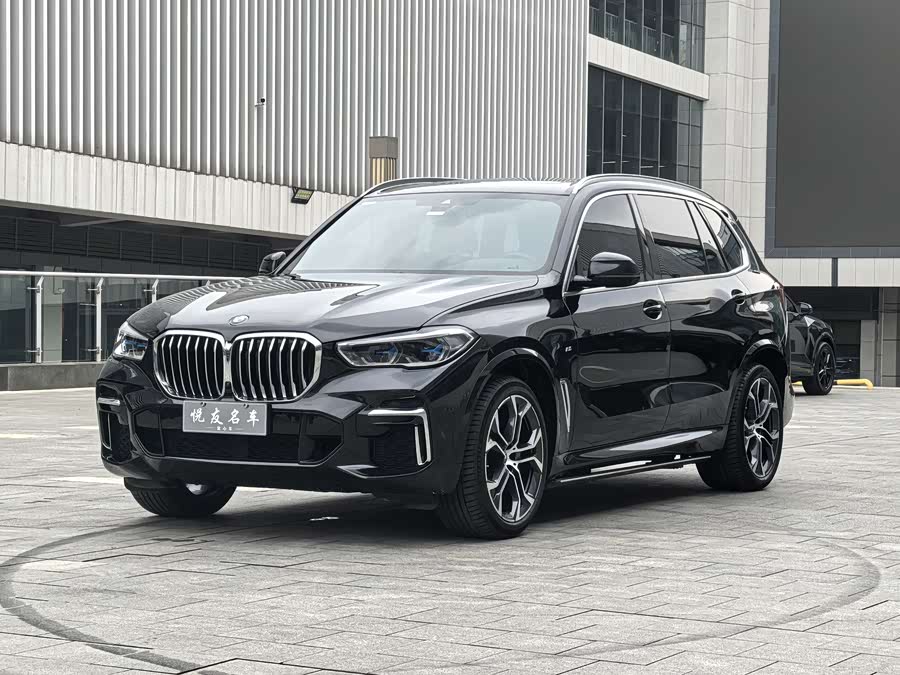 BMW X5 2023 car image #2