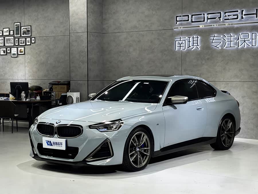BMW M240i 2024 immagine di auto #2