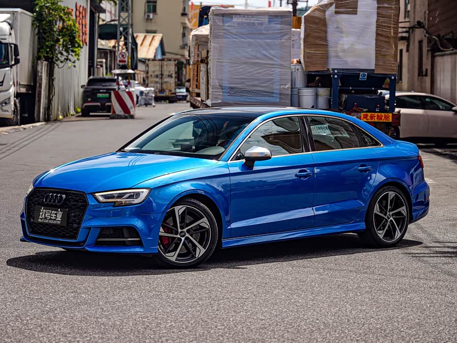 Audi S3 2019 صورة سيارة #2