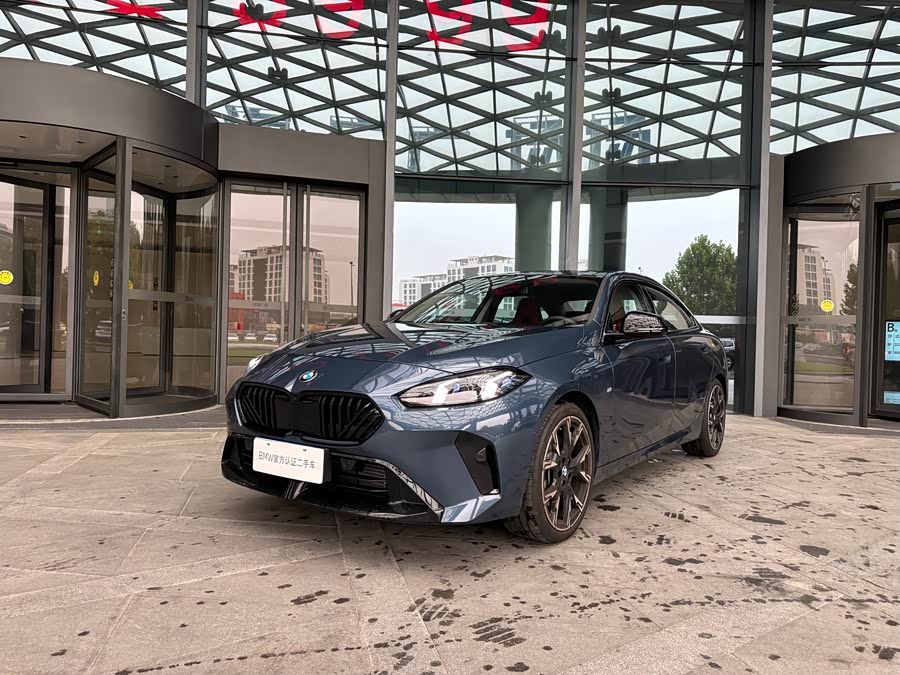 BMW 2 Series 2025 car image #2