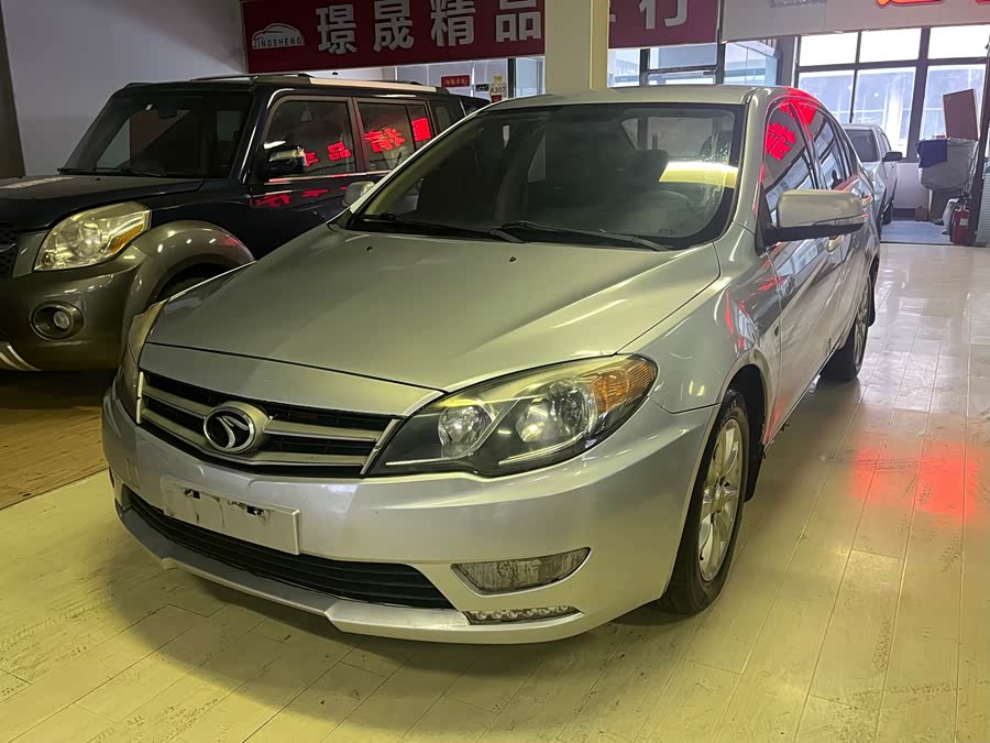 Soueast V5 Lingzhi 2012 car image #2