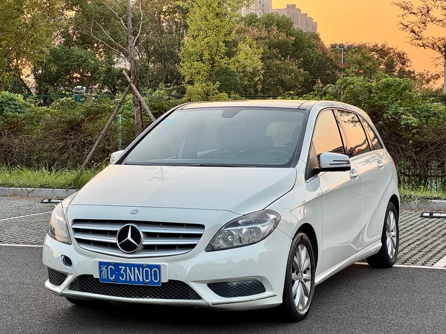 Mercedes-Benz B Class 2014 #2 Mercedes-Benz B Class 2014 car image #2