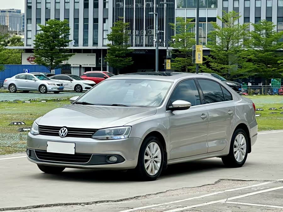 Volkswagen Sagitar 2014 immagine di auto #2