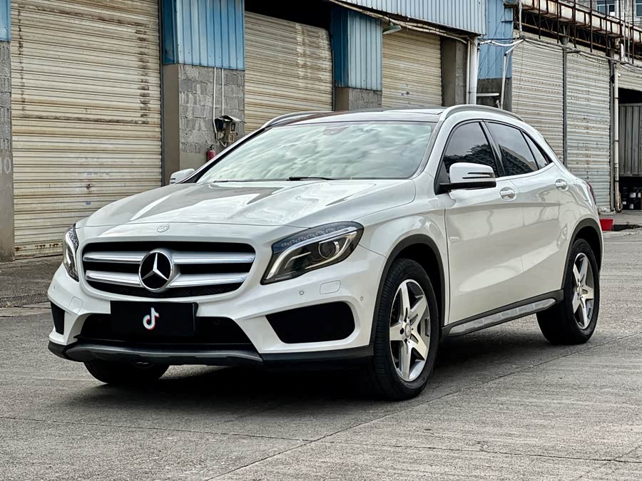 Mercedes-Benz GLA Class (Imported) 2015 #2 Mercedes-Benz GLA Class (Imported) 2015 car image #2