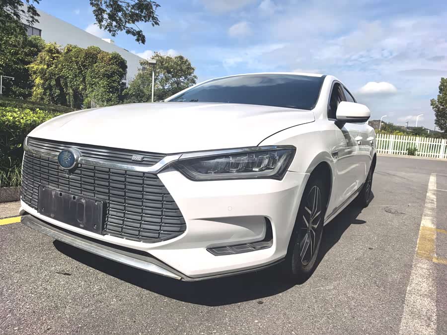 BYD Qin Pro New Energy 2019 car image #2