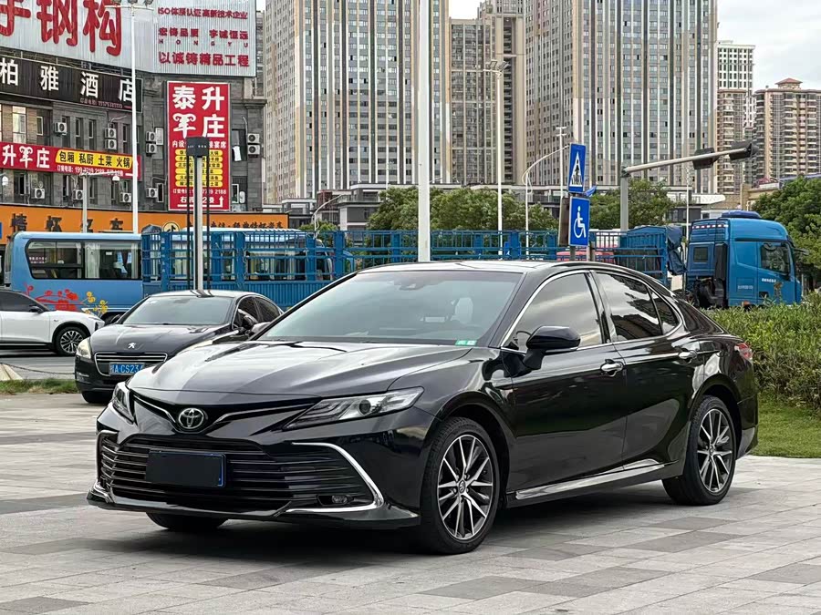 Toyota Camry 2023 #2 Toyota Camry 2023 car image #2