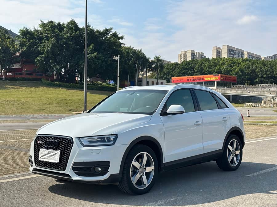 Audi Q3 2015 صورة سيارة #2