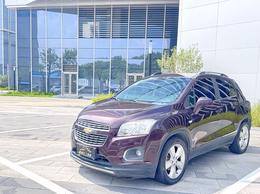 Chevrolet Tracker 2015 #2 Chevrolet Tracker 2015 immagine di auto #2