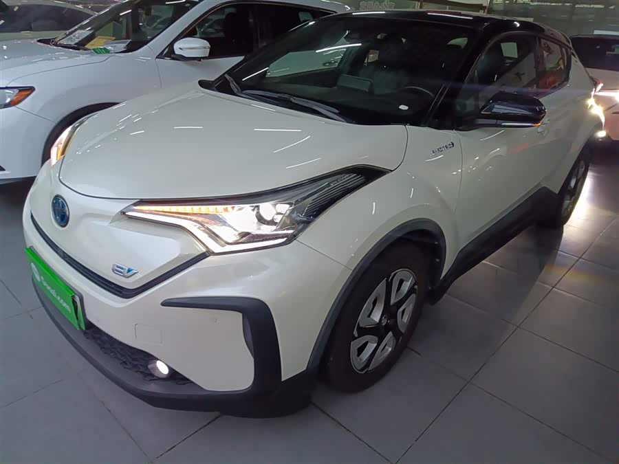 Toyota C-HR EV 2020 immagine di auto #2