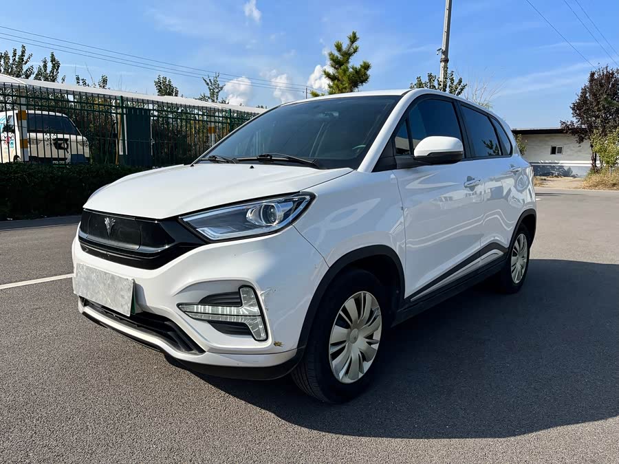 哪吒汽车 哪吒N01 2020 汽车图片 #2