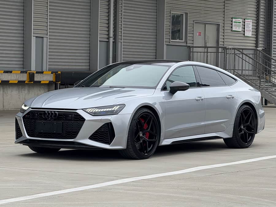 Audi RS 7 2021 car image #2