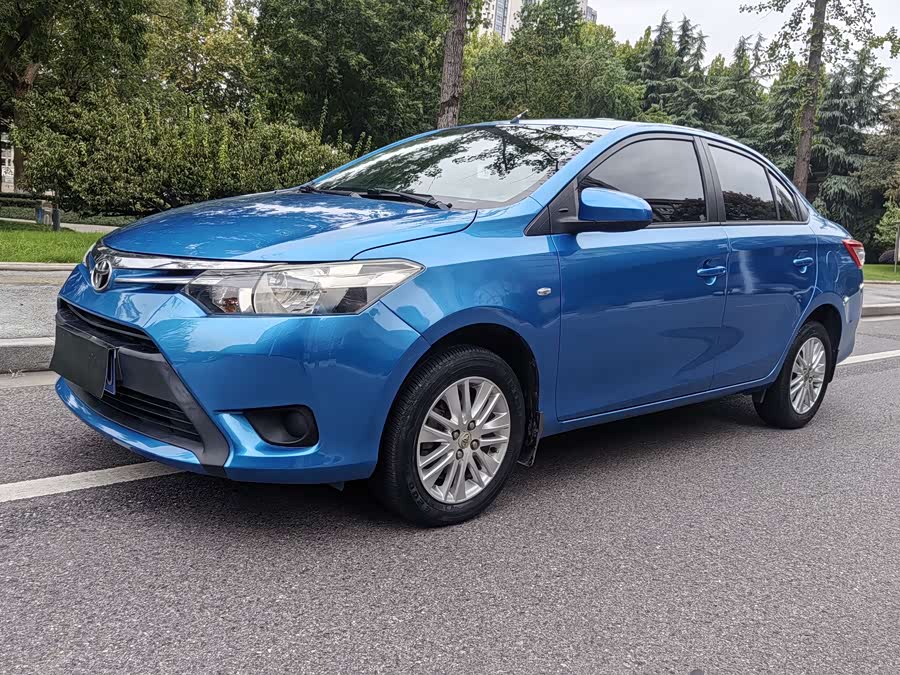 Toyota Vios 2015 изображение автомобиля #2