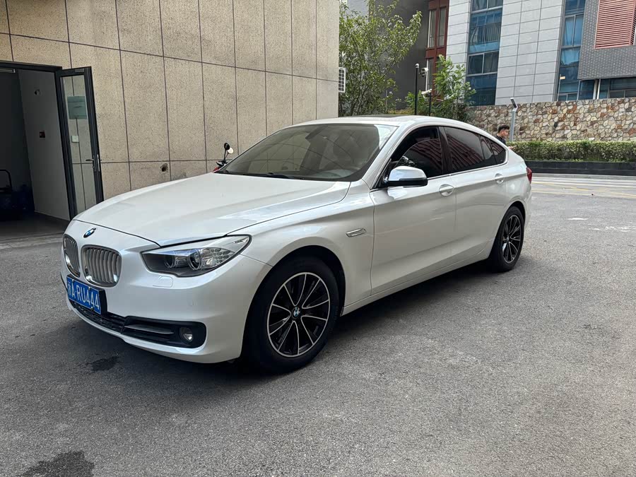 BMW 5 Series GT 2015 imagen de coche #2