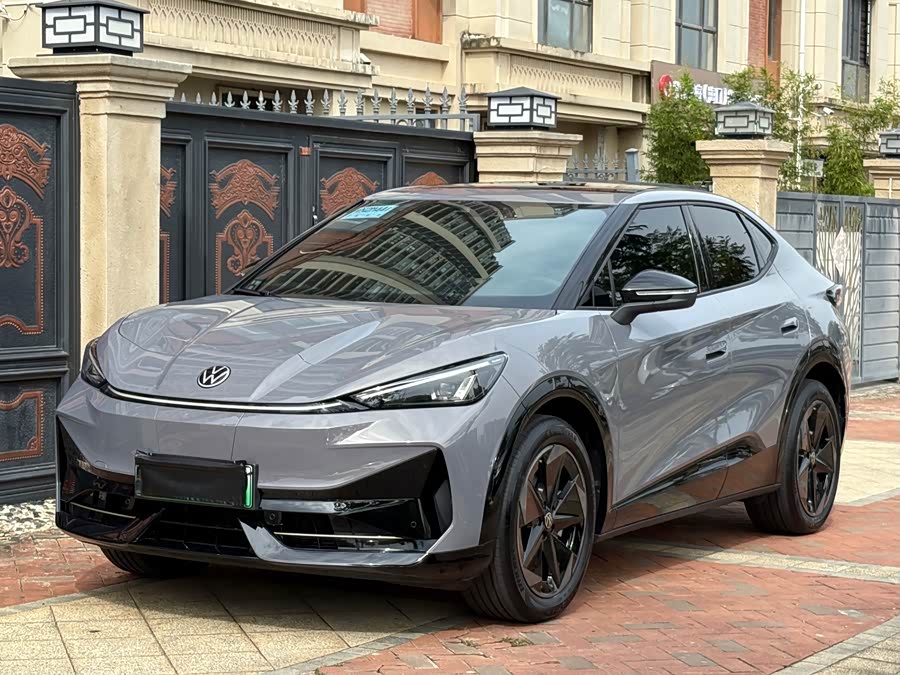 Volkswagen ID.UNYX 06 2025 #2 Volkswagen ID.UNYX 06 2025 صورة سيارة #2