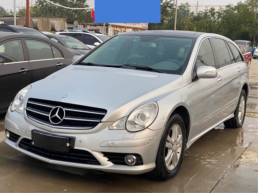 Mercedes-Benz R Class 2009 car image #2