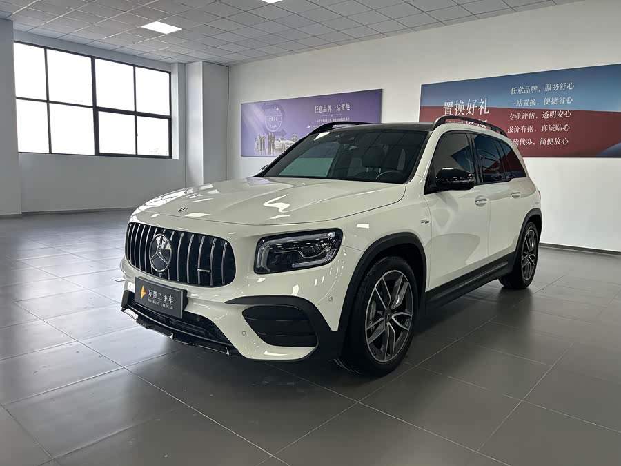 Mercedes-Benz GLB AMG 2023 immagine di auto #2