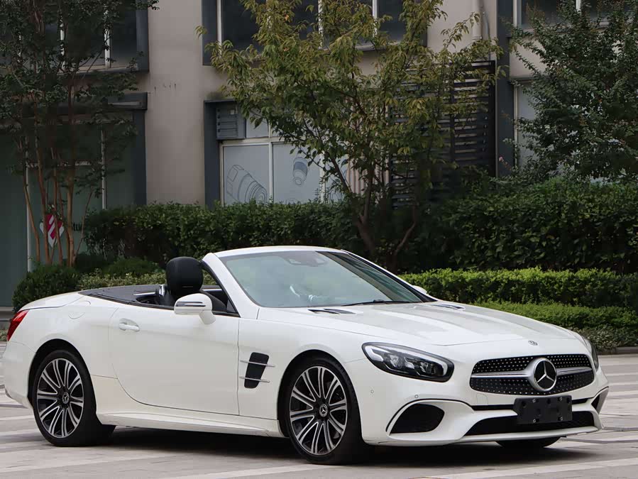 Mercedes-Benz SL Class 2019 immagine di auto #2