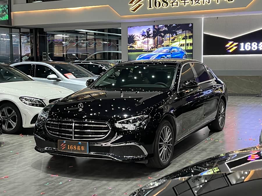 Mercedes-Benz E Class 2022 car image #2